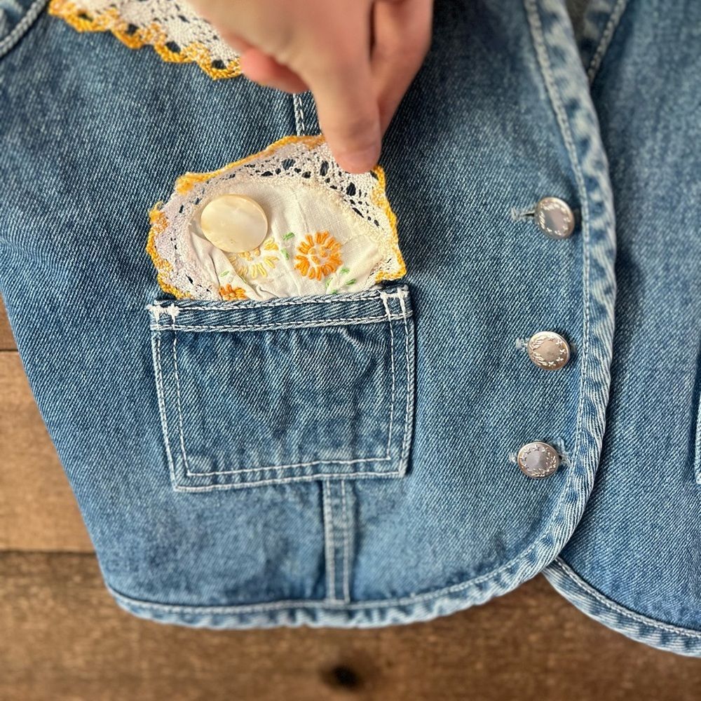 Vintage Patty Denim Vest Embroidered Patchwork Made in USA - Picture 10 of 14